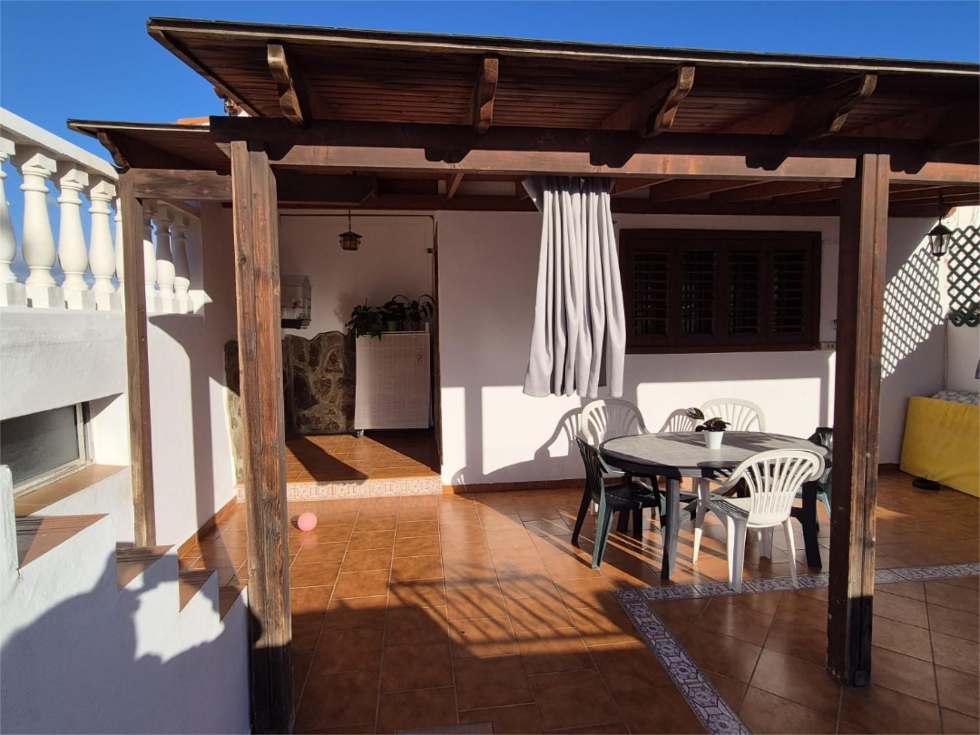 Single-family semi-detached for sale in Calle Tamonante, 27, Las Caletillas - Punta Larga Terrace of Single-family semi-detached for sale in Candelaria with Terrace and Storage room