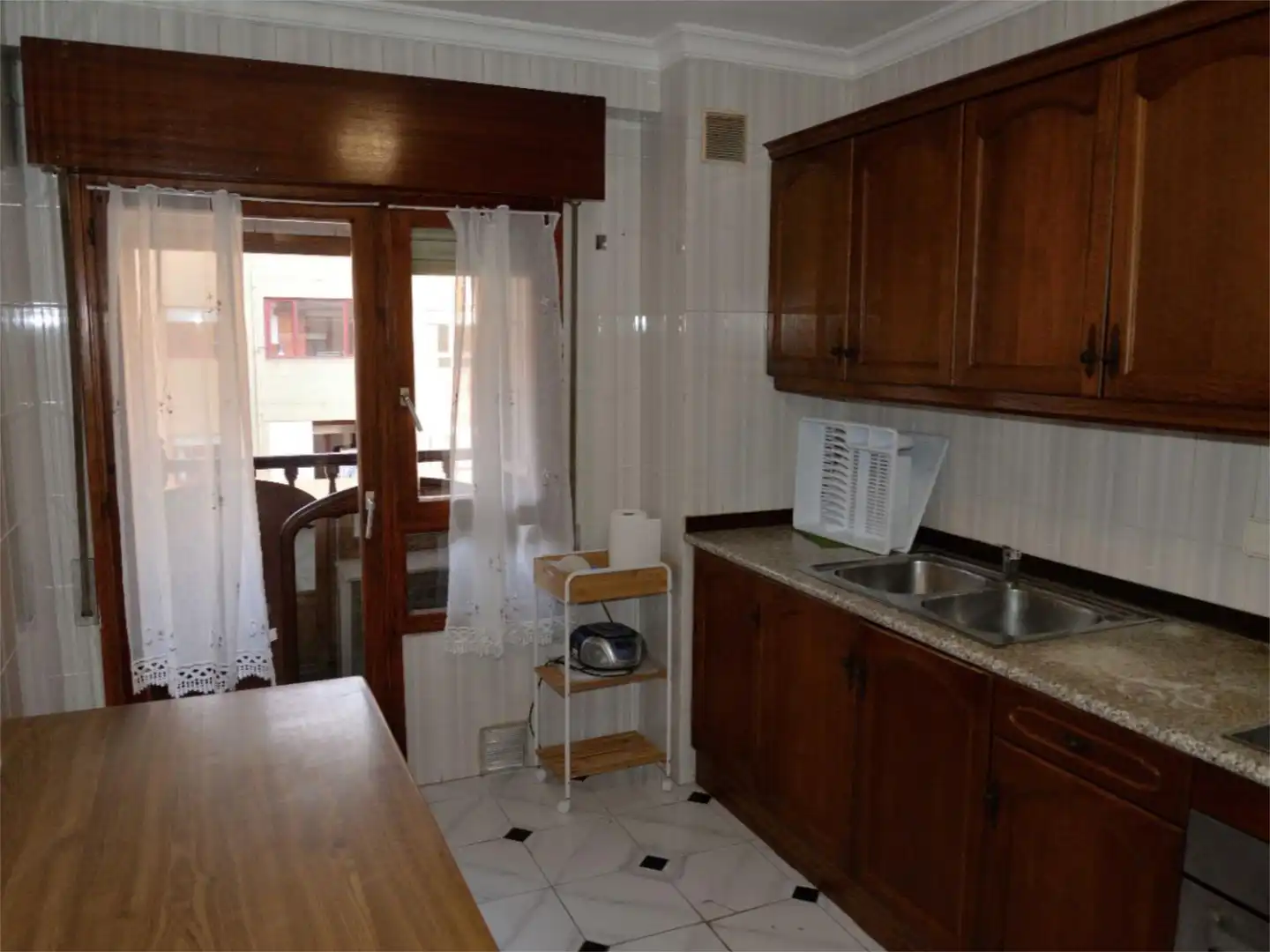 Küche von Wohnung zur Miete in Oviedo  mit Heizung, Parkett und Möbliert