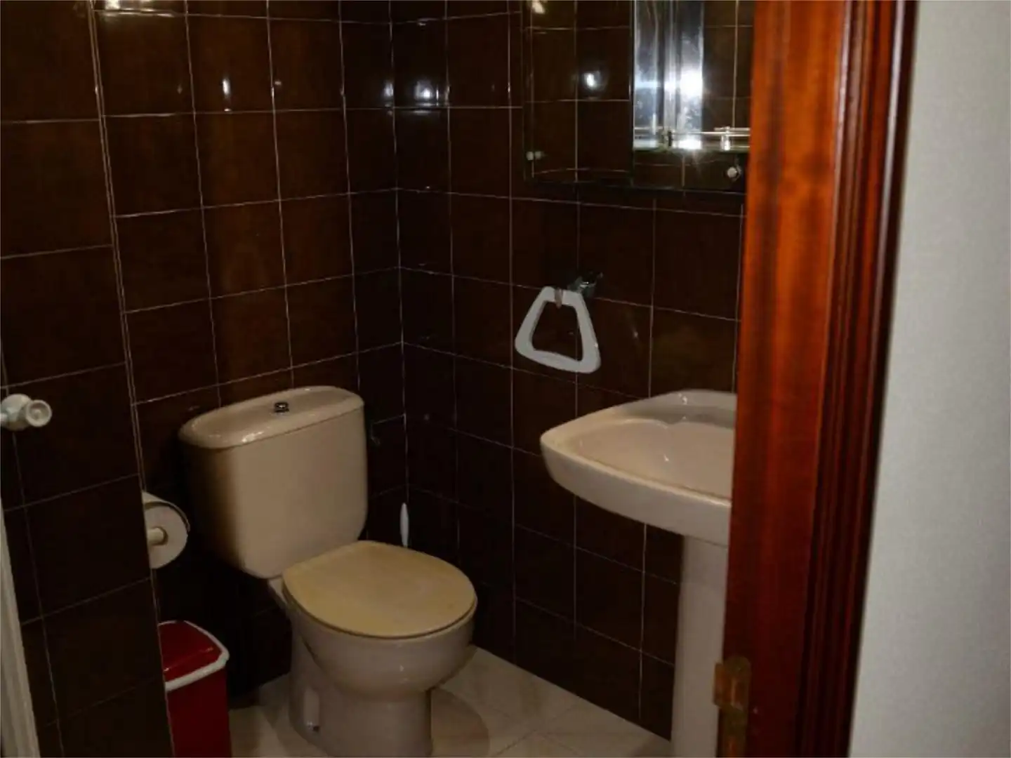 Badezimmer von Wohnung zur Miete in Oviedo  mit Heizung, Parkett und Möbliert