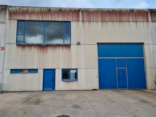 Nave industrial en Alquiler en Curtis