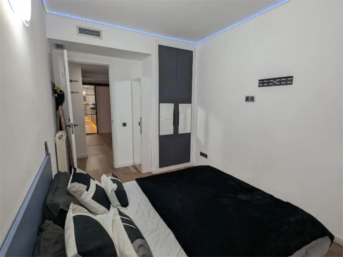 Bedroom of Flat for sale in Manresa  with Air Conditioner, Terrace and Swimming Pool