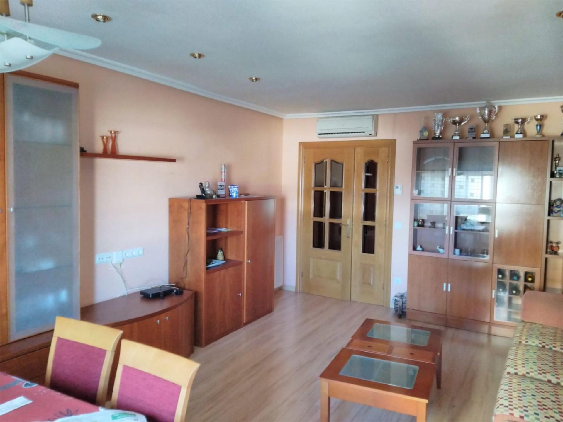 Sala d'estar de Pis de lloguer en  Zaragoza Capital amb Aire condicionat, Calefacció i Parquet