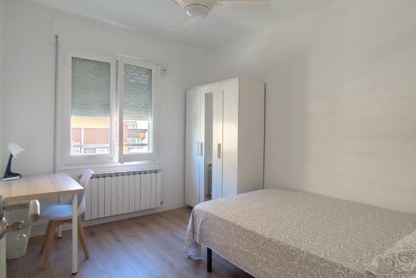 Pis per a compartir a Avinguda de Les Bases de Manresa, 35, Bases de Manresa - Carretera de Santpedor, Manresa - imatge 1 Foto 1 de Pis per a compartir a Avinguda de Les Bases de Manresa, 35, Bases de Manresa - Carretera de Santpedor, Manresa