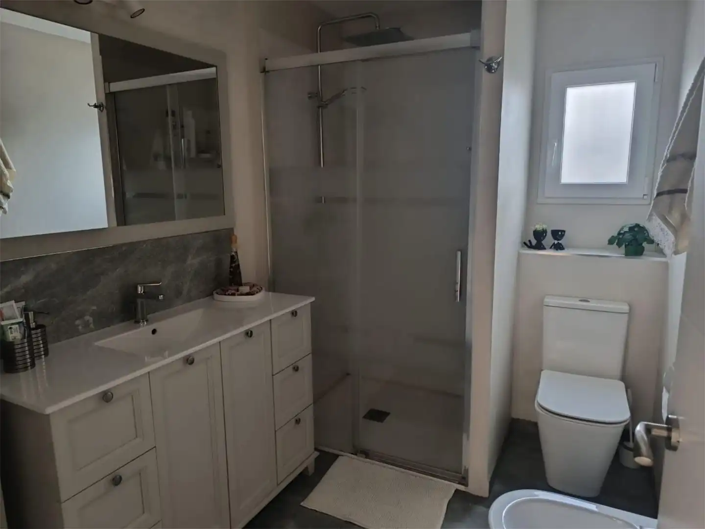 Houses for sale in Carrer Serra del Cid, 16, Pueblo - Urbanizaciones Bathroom of Houses for sale in L'Alfàs del Pi with Air Conditioner and Terrace