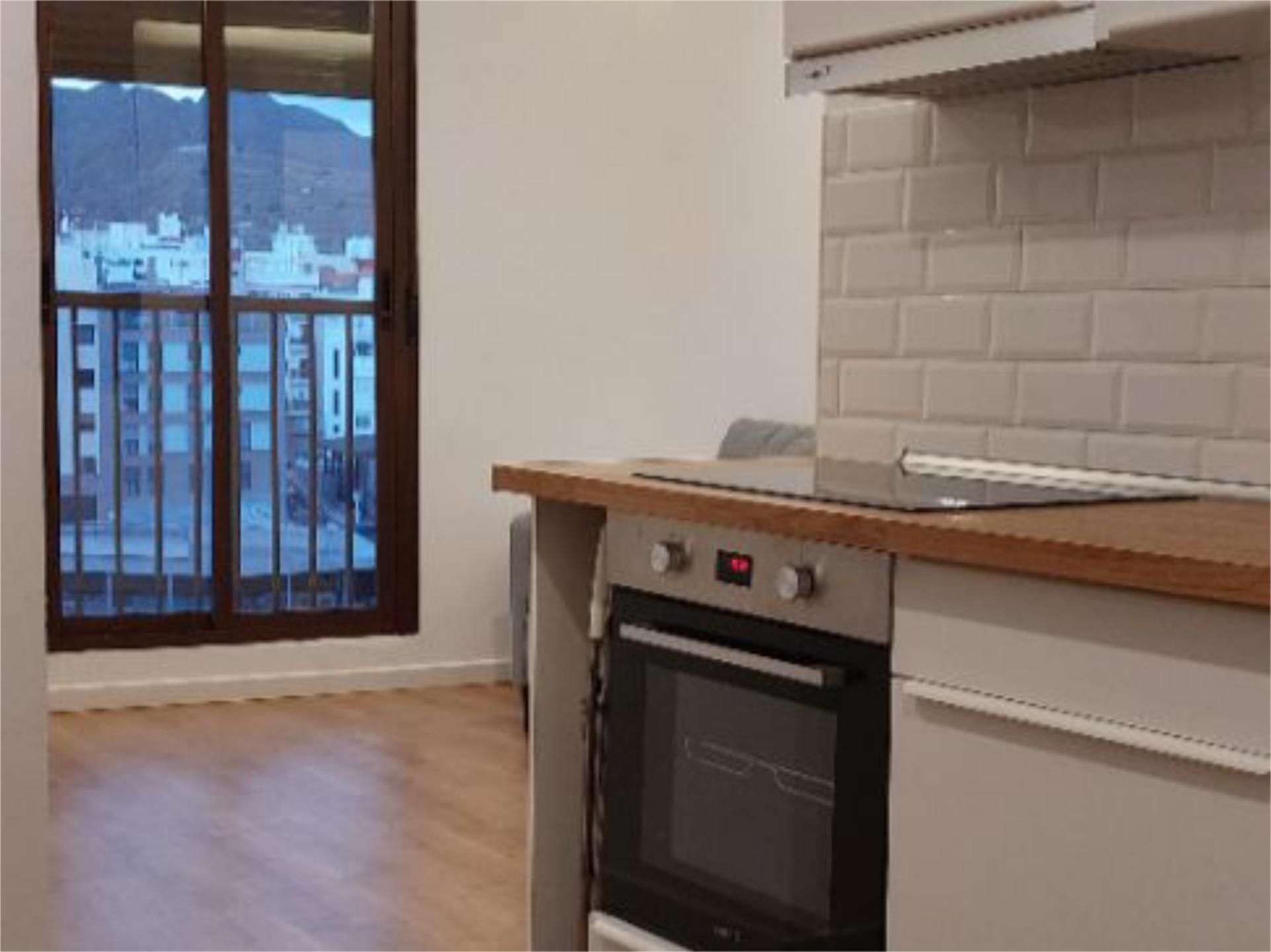 Kitchen of Apartment to rent in  Santa Cruz de Tenerife Capital  with Parquet flooring and Furnished