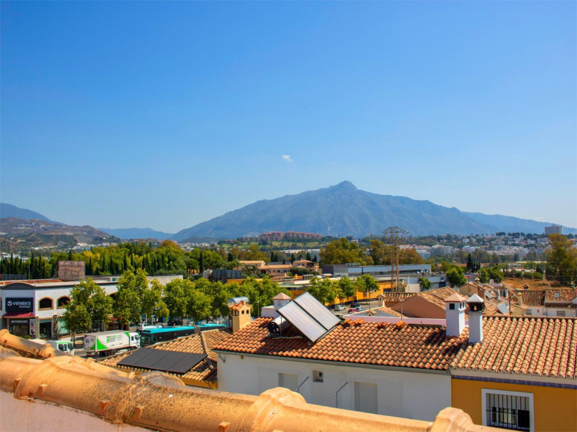 Exterior view of Flat for sale in Marbella  with Air Conditioner, Terrace and Balcony