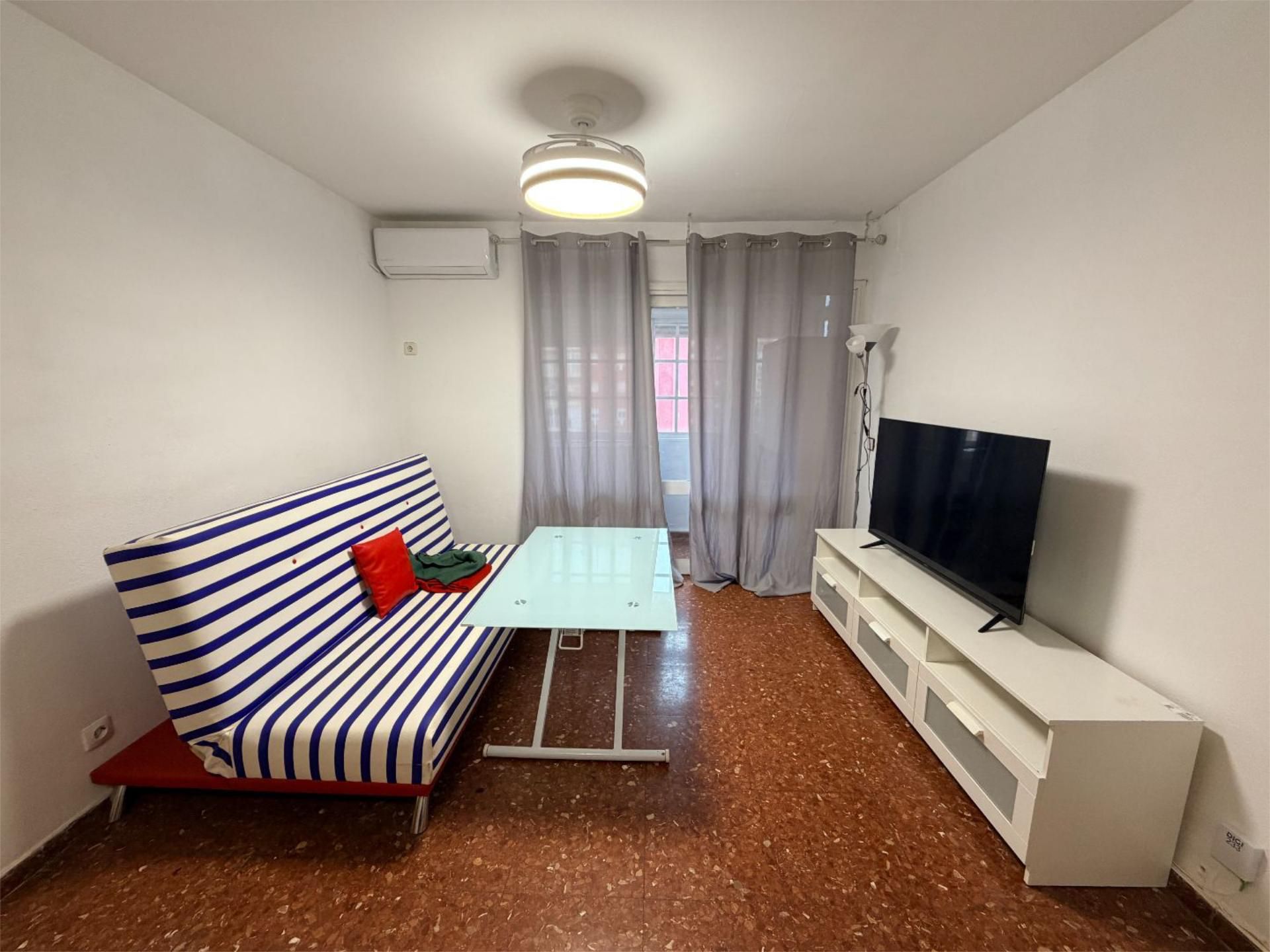 Living room of Flat to share in Montequinto  with Air Conditioner, Heating and Swimming Pool