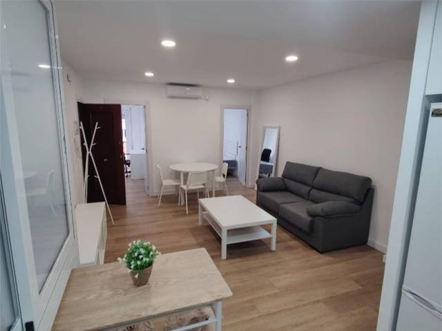 Piso en Alquiler en Calle Pintor Pedro Orrente, 2 en Vistalegre