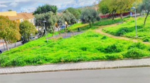 Foto 3 de Casa adosada en venta en Calle Rafael Peralta, 24, Colegio Europa, Espartinas