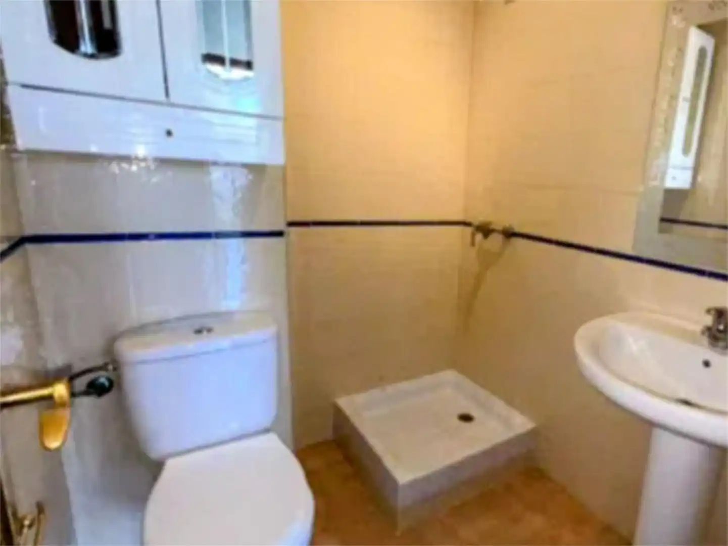 Baño de Casa adosada en venta en Espartinas con Aire acondicionado y Piscina