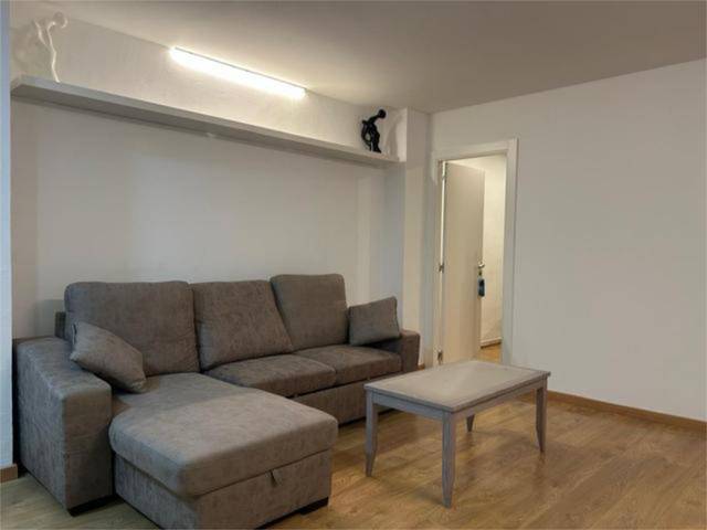 Piso en Alquiler en La Malva-rosa