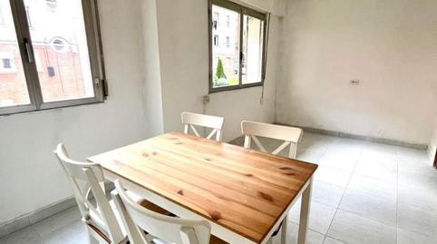 Foto 2 de Piso en venta en Butroe Ibaia Kalea, 3, San Miguel, Basauri