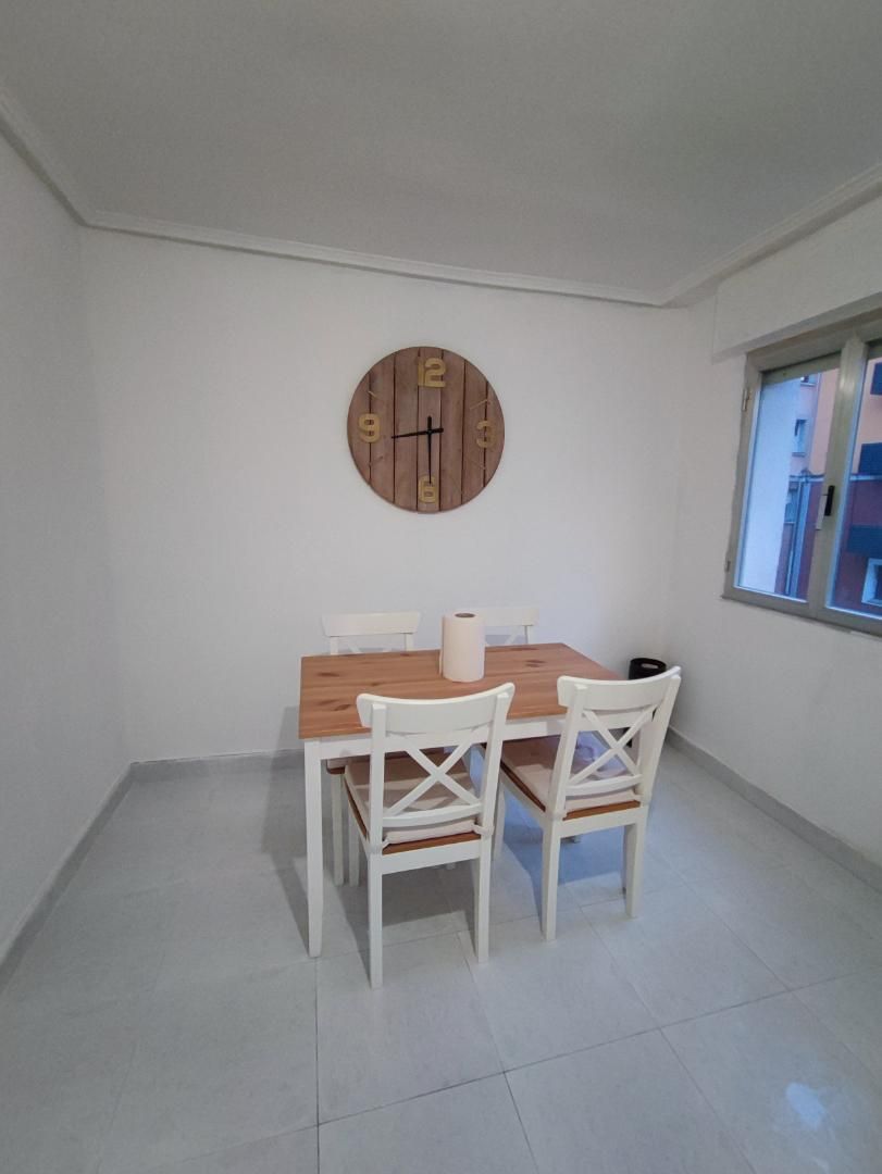 Piso en venta en Butroe Ibaia Kalea, 3, San Miguel Comedor de Piso en venta en Basauri con Videoportero