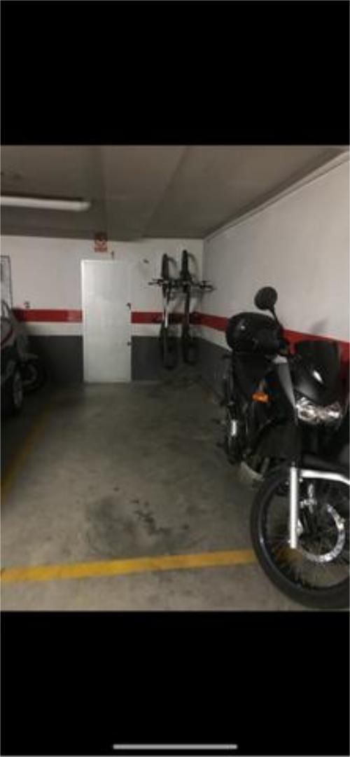 Parkplatz von Garage miete in Museros