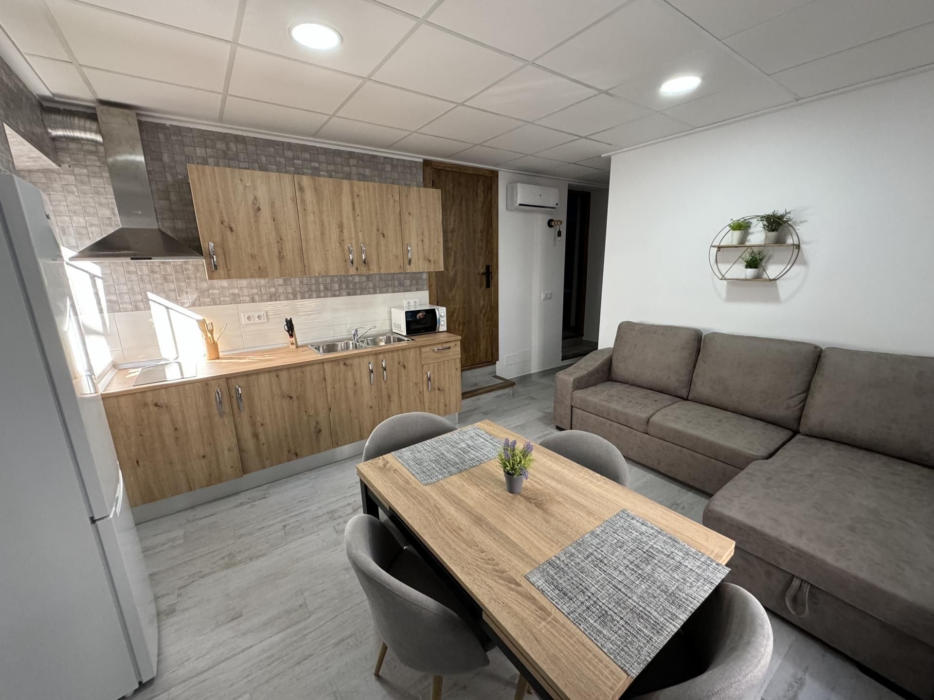 Cuina de Pis de lloguer en Vélez-Blanco amb Aire condicionat, Calefacció i Moblat