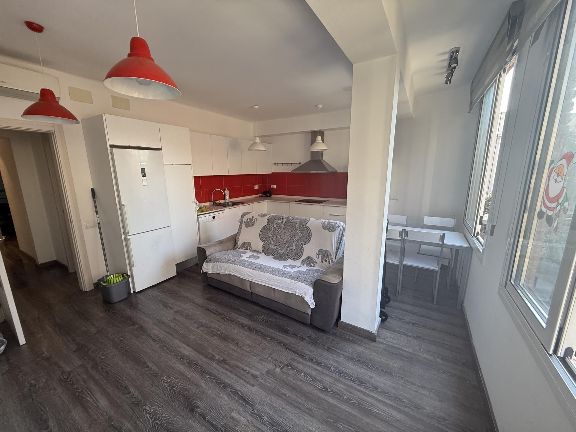 Dormitori de Pis en venda en Cornellà de Llobregat amb Aire condicionat