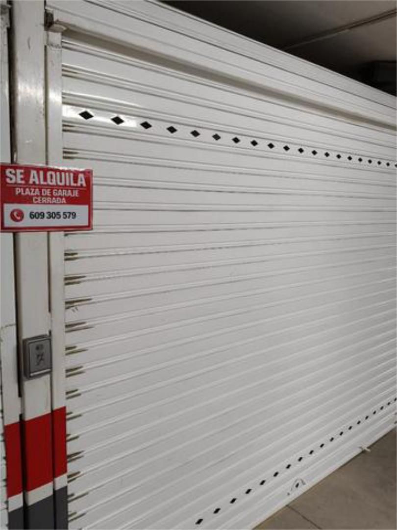 Exterior view of Garage to rent in La Roda