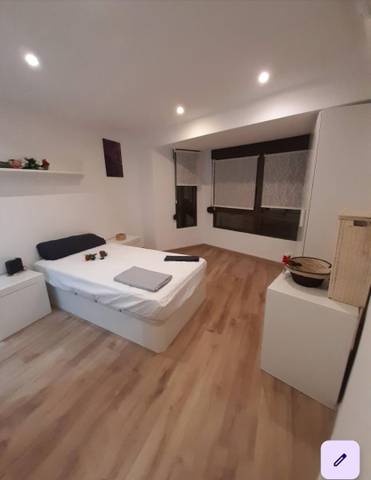 Estudio en Alquiler en Carrer del Compte Noronya, 20 en Hospital - Plaza del Real