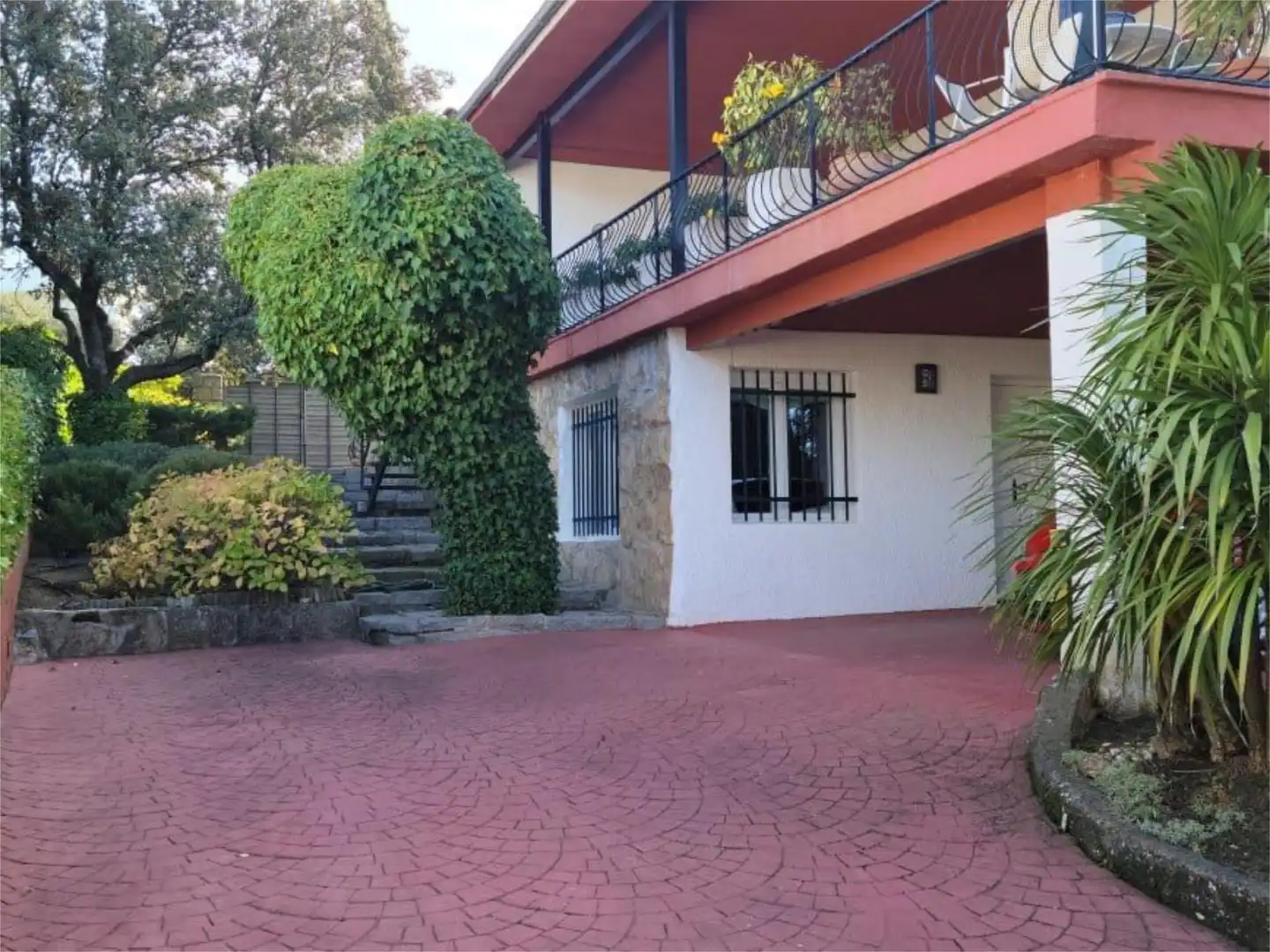 Piso en venta en Calle Monte Ana, 21, Parquelagos - Puente Nuevo Vista exterior de Piso en venta en Galapagar con Aire acondicionado, Calefacción y Jardín privado