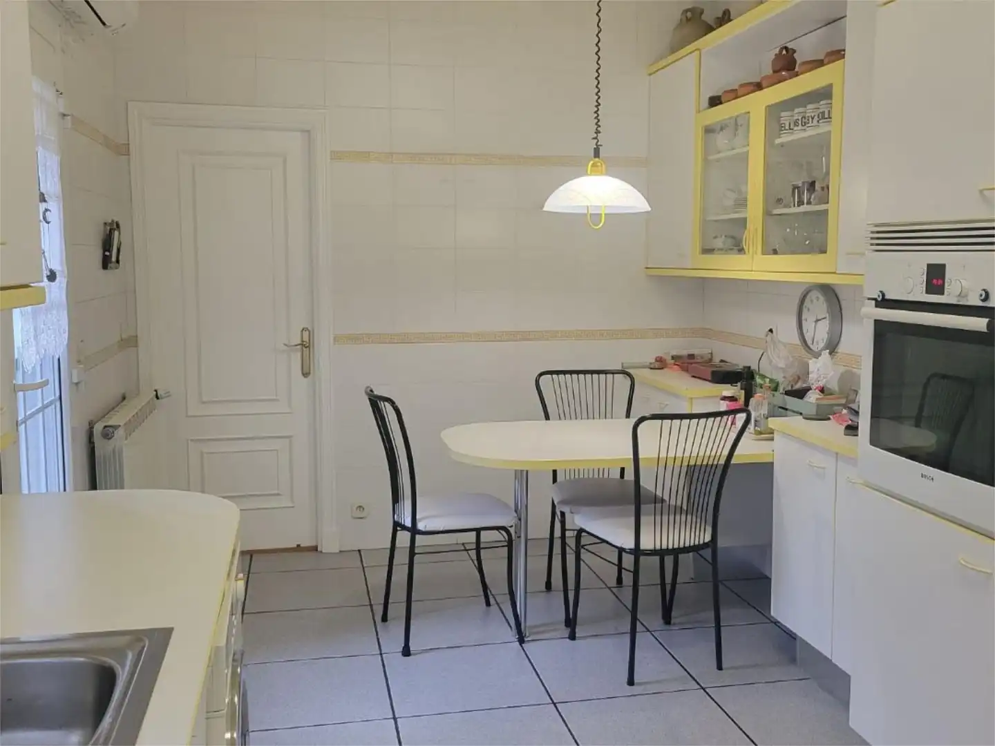 Piso en venta en Calle Monte Ana, 21, Parquelagos - Puente Nuevo Cocina de Piso en venta en Galapagar con Aire acondicionado, Calefacción y Jardín privado