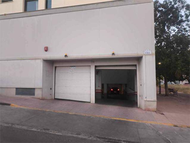 Garaje en Alquiler en Juzgados - La Feria