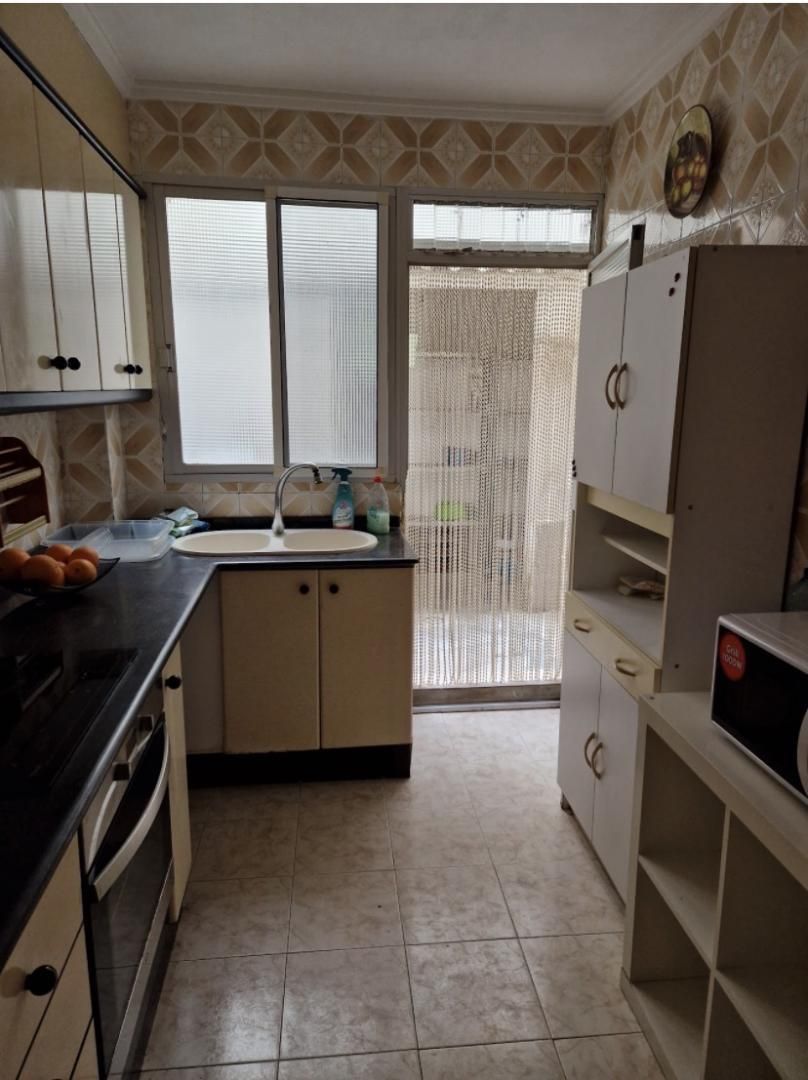 Flat to rent in Carrer de Les Roses, 16, Centro Ciudad Kitchen of Flat to rent in Manises with Air Conditioner