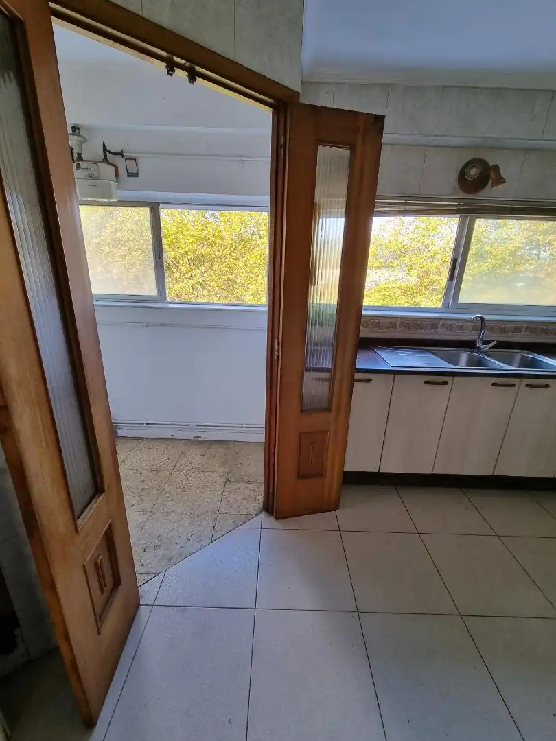 Piso en venta en Santiago de Compostela  con Calefacción, Jardín privado y Parking comunitario