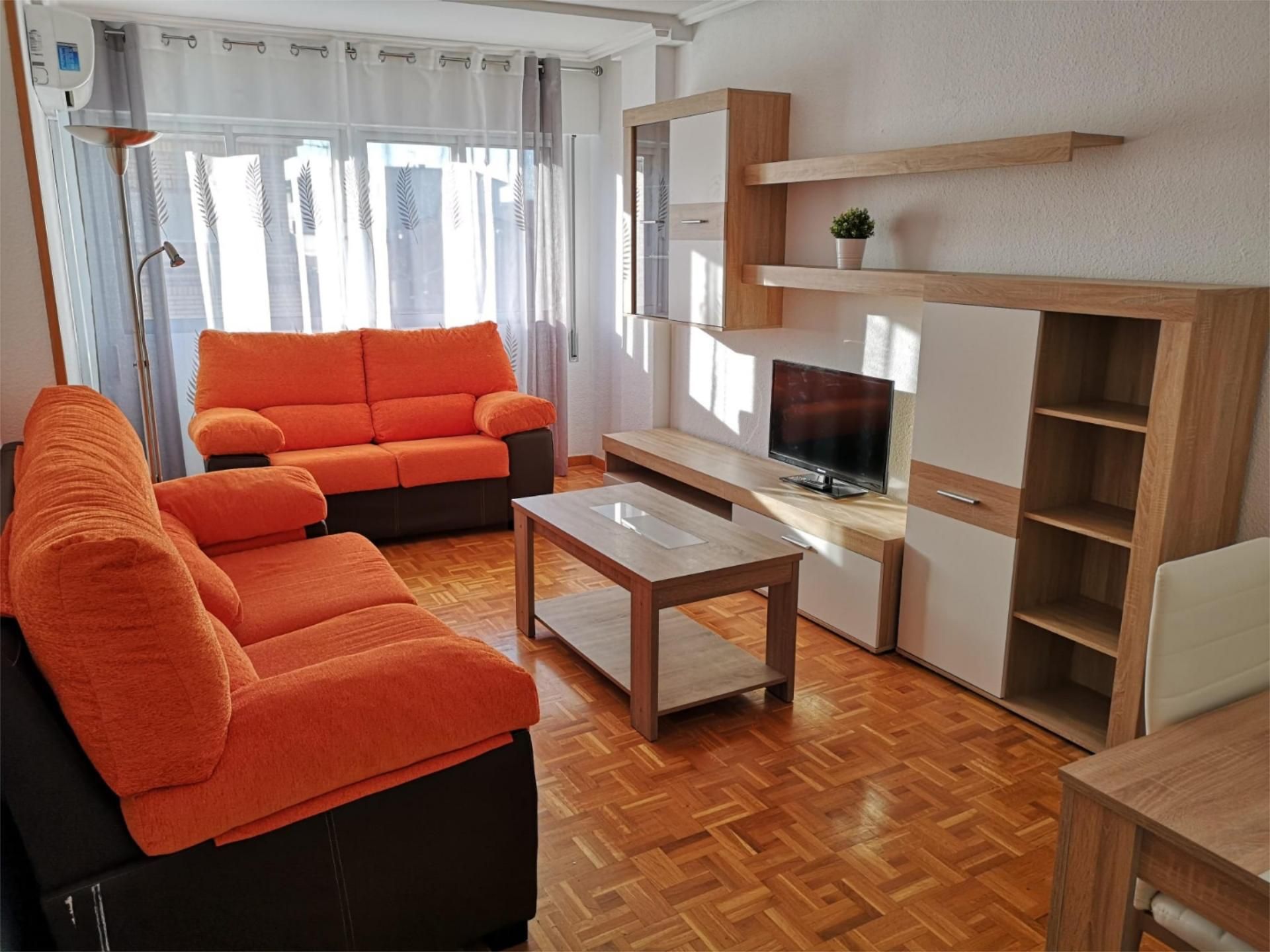 Sala d'estar de Pis en venda en Utebo amb Aire condicionat, Calefacció i Parquet