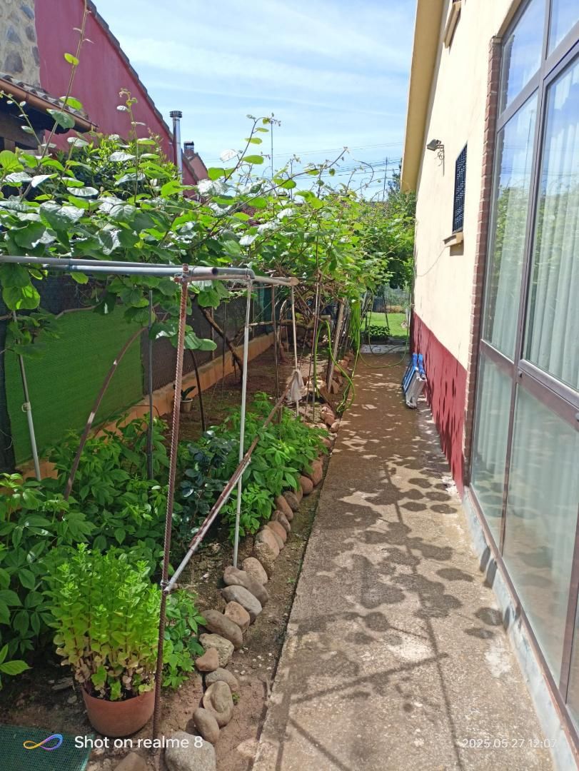 Jardí de Casa o xalet en venda en Uruñuela amb Calefacció, Jardí privat i Moblat