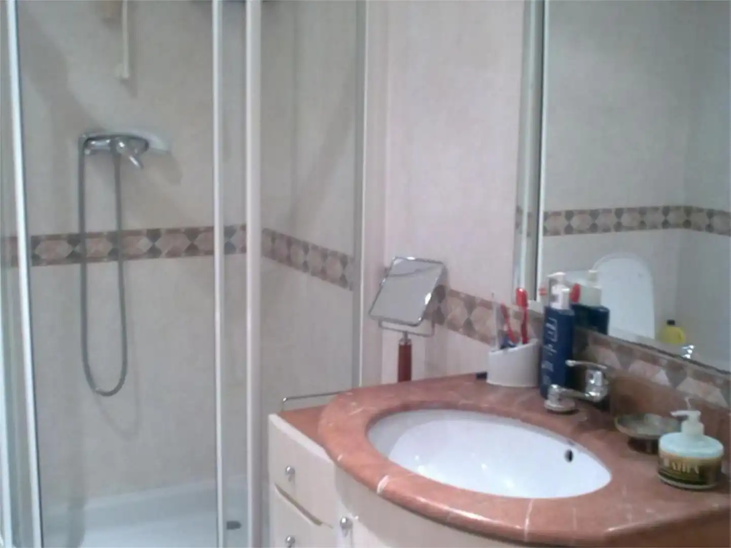 Piso en venta en Calle Itaroa, 74, Olaz Baño de Piso en venta en Valle de Egüés / Eguesibar con Calefacción, Jardín privado y Parquet