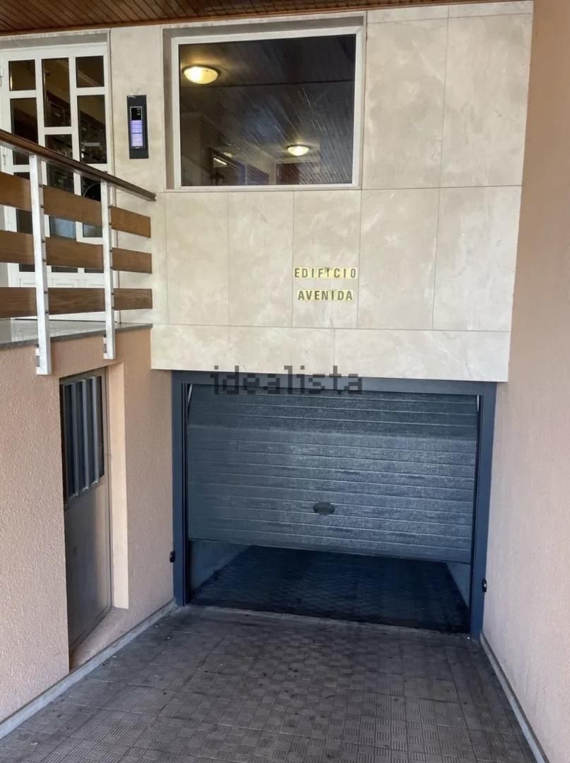 Garage to rent in O Carballiño  