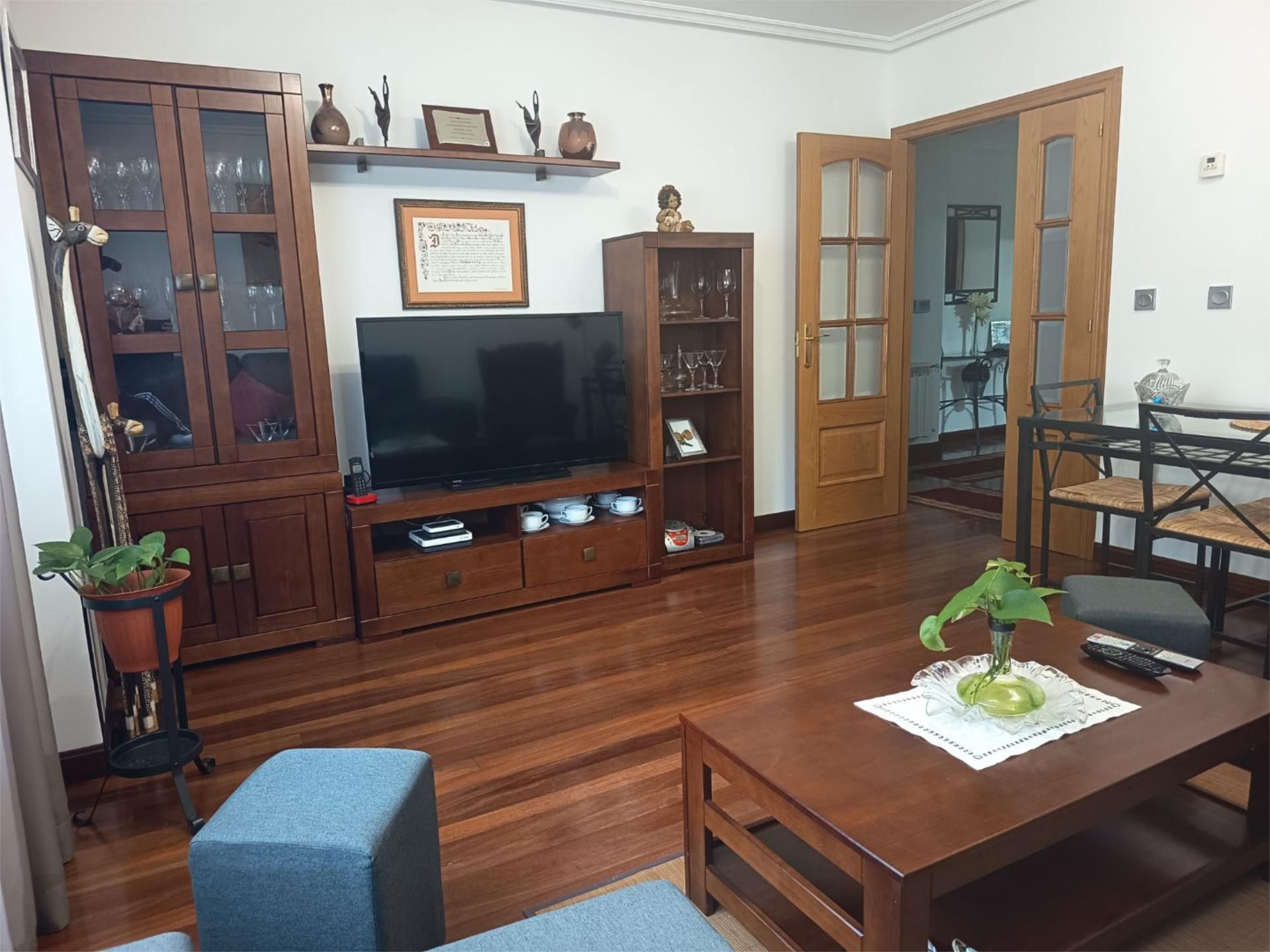 Flat for sale in Calle Rafael Sarandeses, 1, Milán - Pumarín Living room of Flat for sale in Oviedo