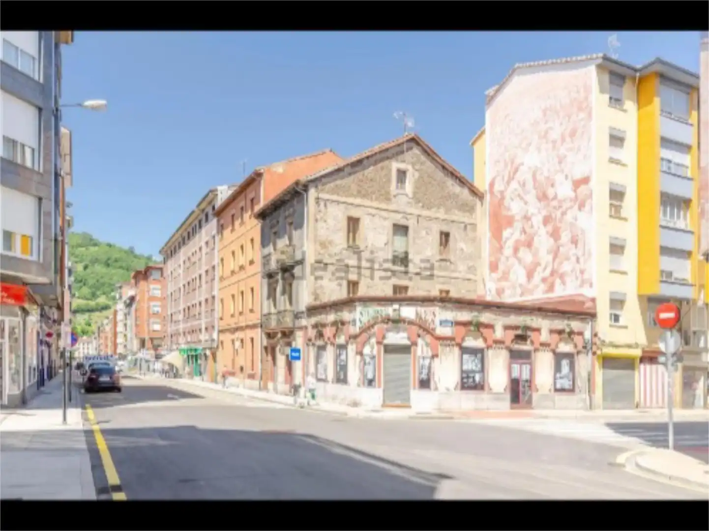 Vista exterior de Pis en venda en Mieres (Asturias) amb Terrassa, Traster i Balcó