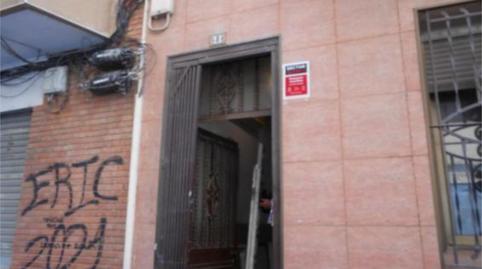 Foto 4 de Casa adosada en venda a Carrer de la Mina, 3, Llefià, Badalona