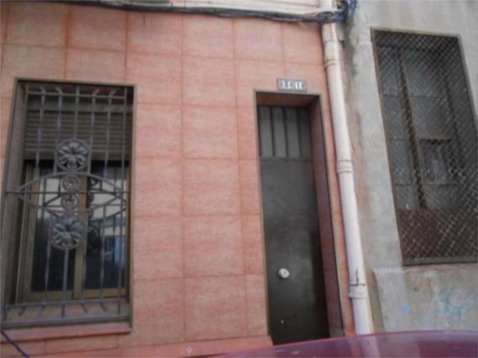 Casa adosada en venda a Carrer de la Mina, 3, Llefià Vista exterior de Casa adosada en venda en Badalona amb Terrassa i Balcó