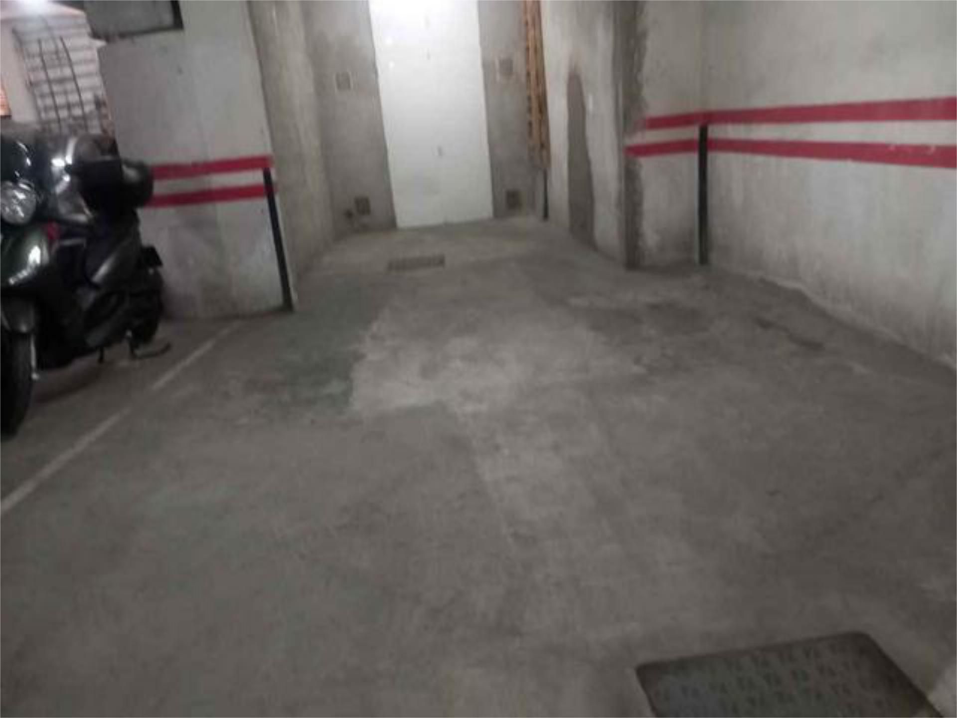 Garaje de alquiler en Lozoyuela-Navas-Sieteiglesias