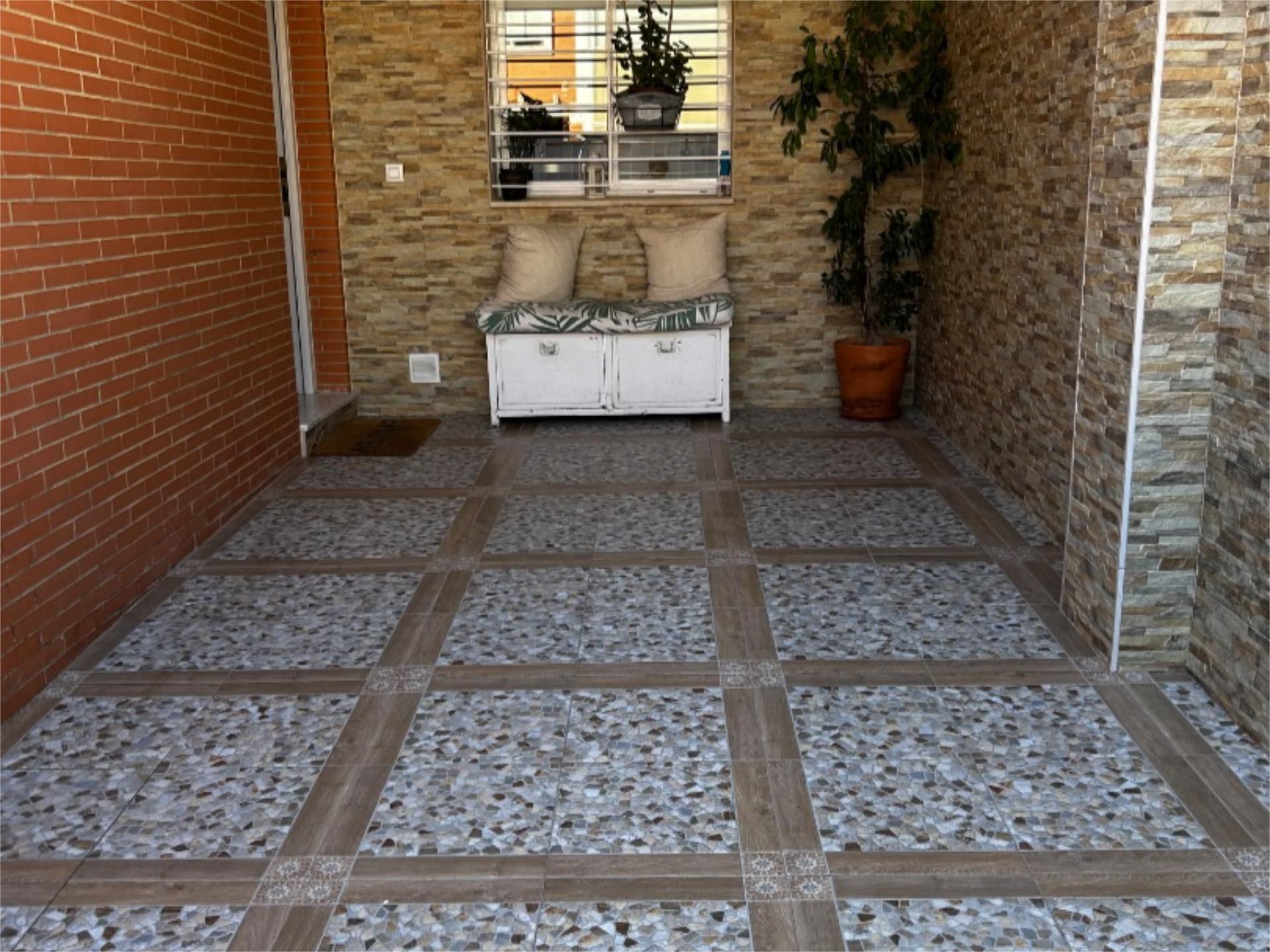 Terrace of Single-family semi-detached for sale in Espartinas  with Air Conditioner, Terrace and Balcony