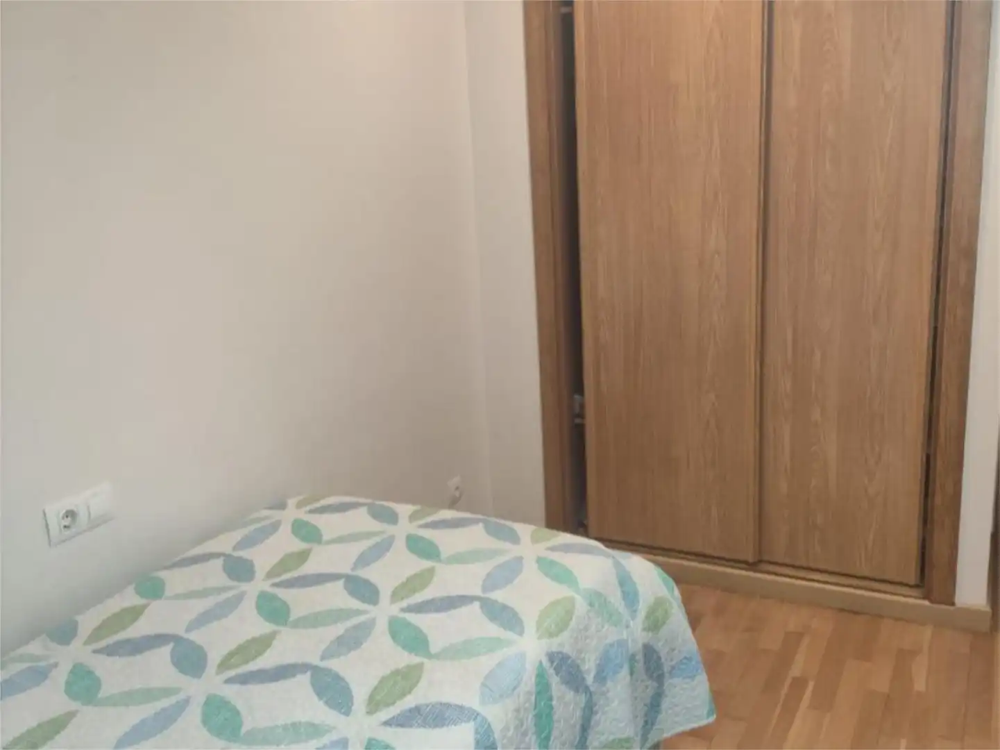 Piso en venta en Avenida de Los Porqueros, 10, Ribadesella Habitación de Piso en venta en Ribadesella con Terraza