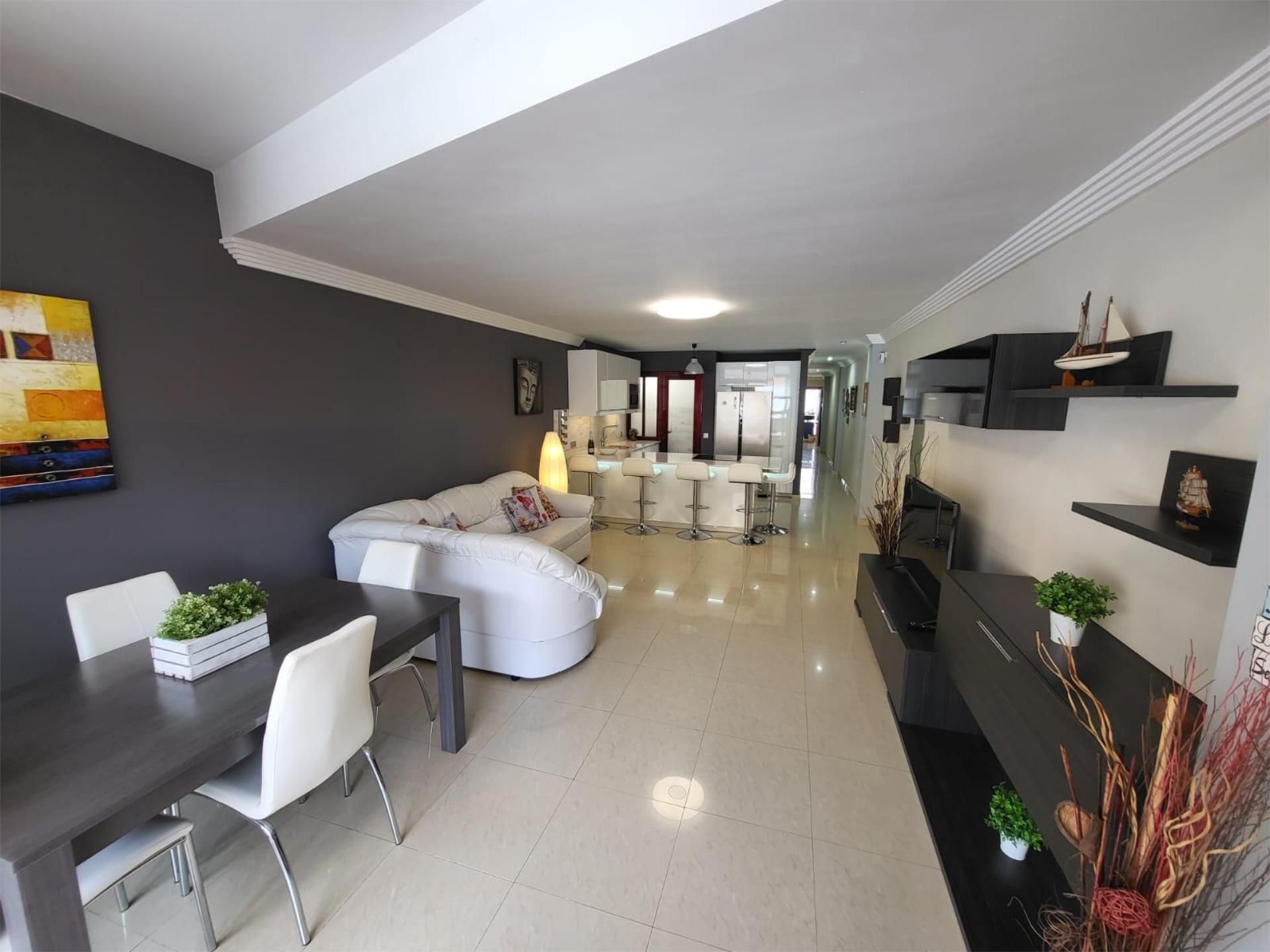 Sala d'estar de Pis en venda en Mogán amb Aire condicionat i Balcó