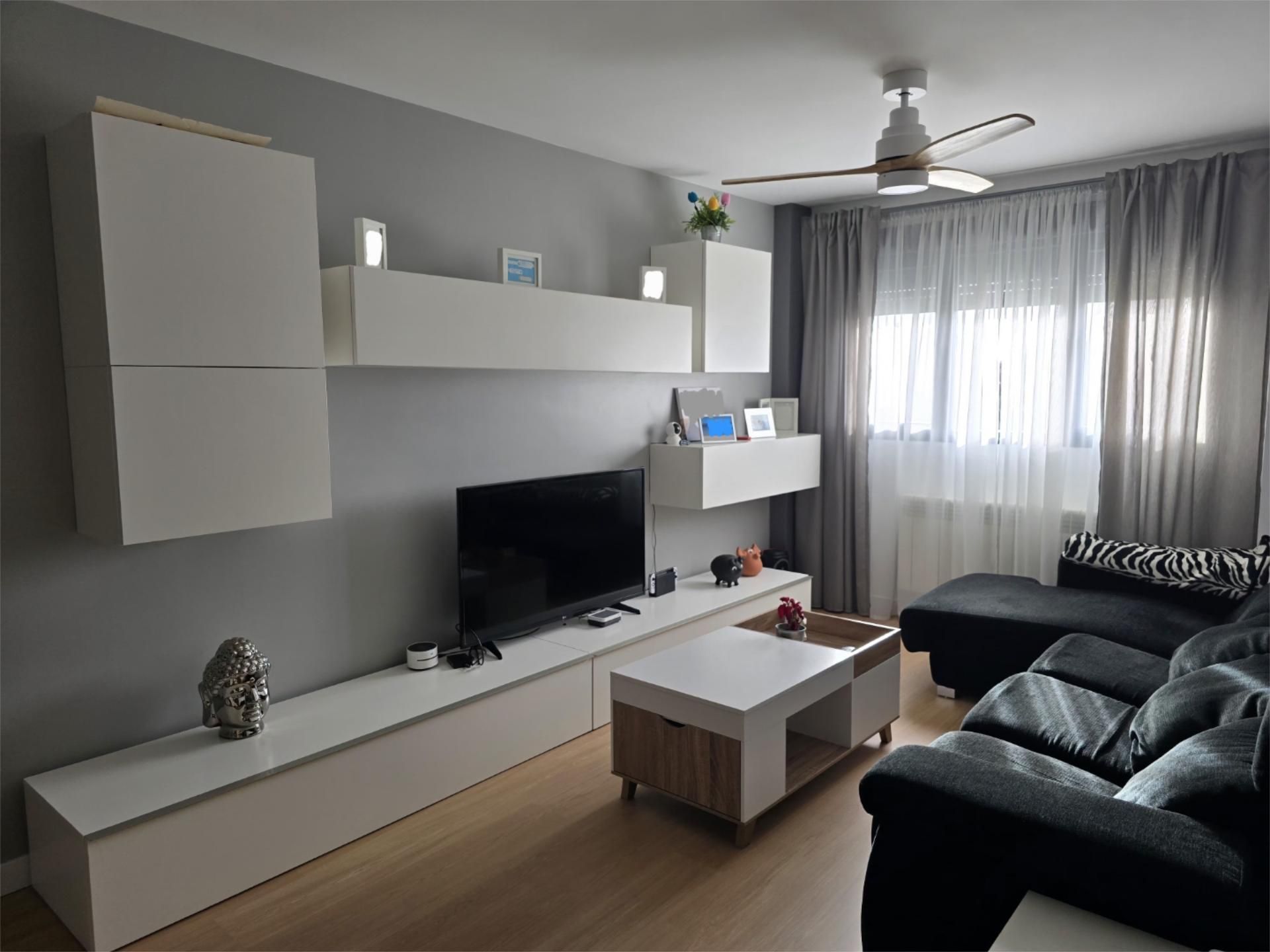 Living room of Flat for sale in Morales del Vino  with Heating, Storage room and Swimming Pool