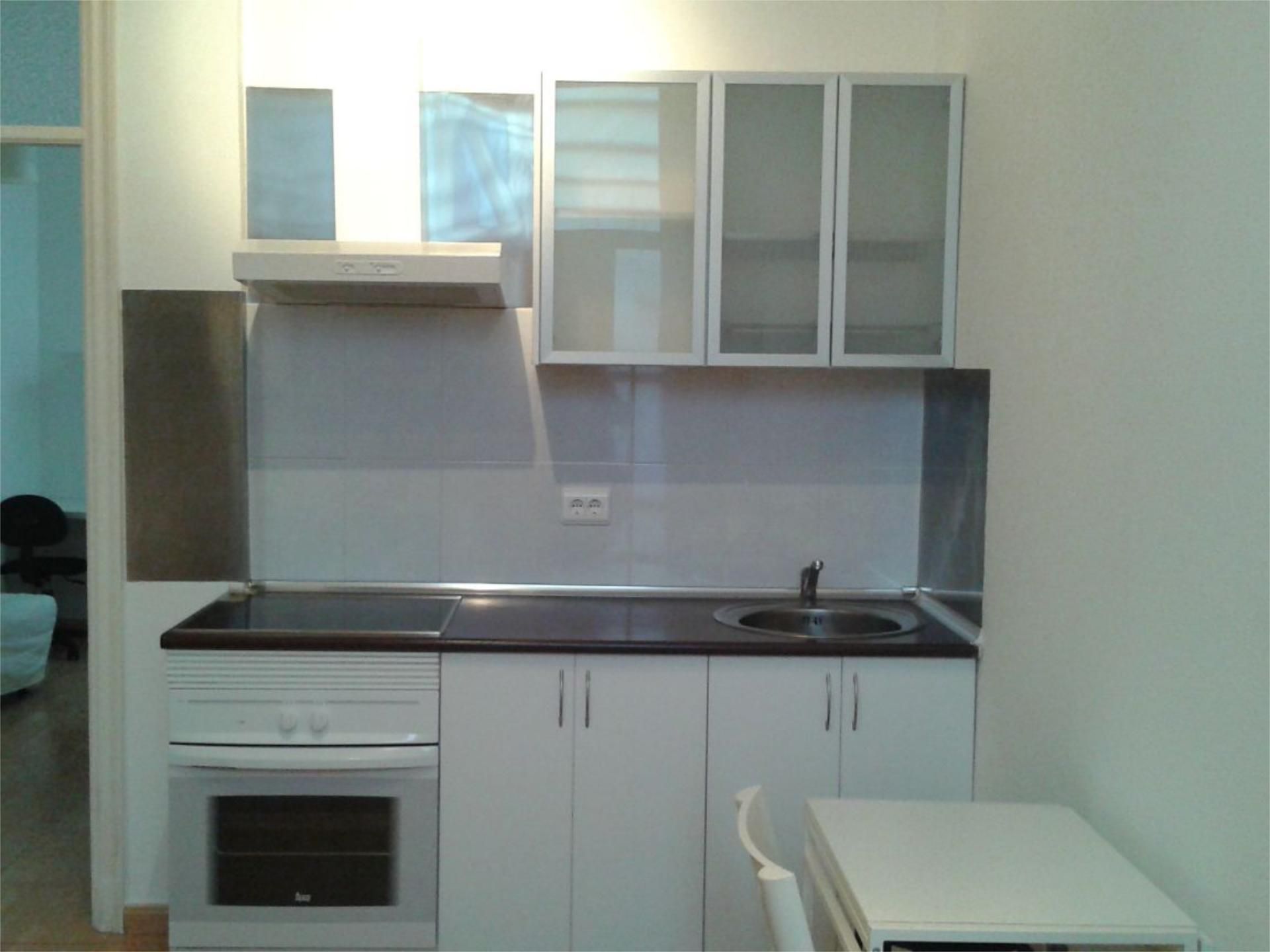 Cuina de Pis de lloguer en San Cristóbal de la Laguna amb Moblat