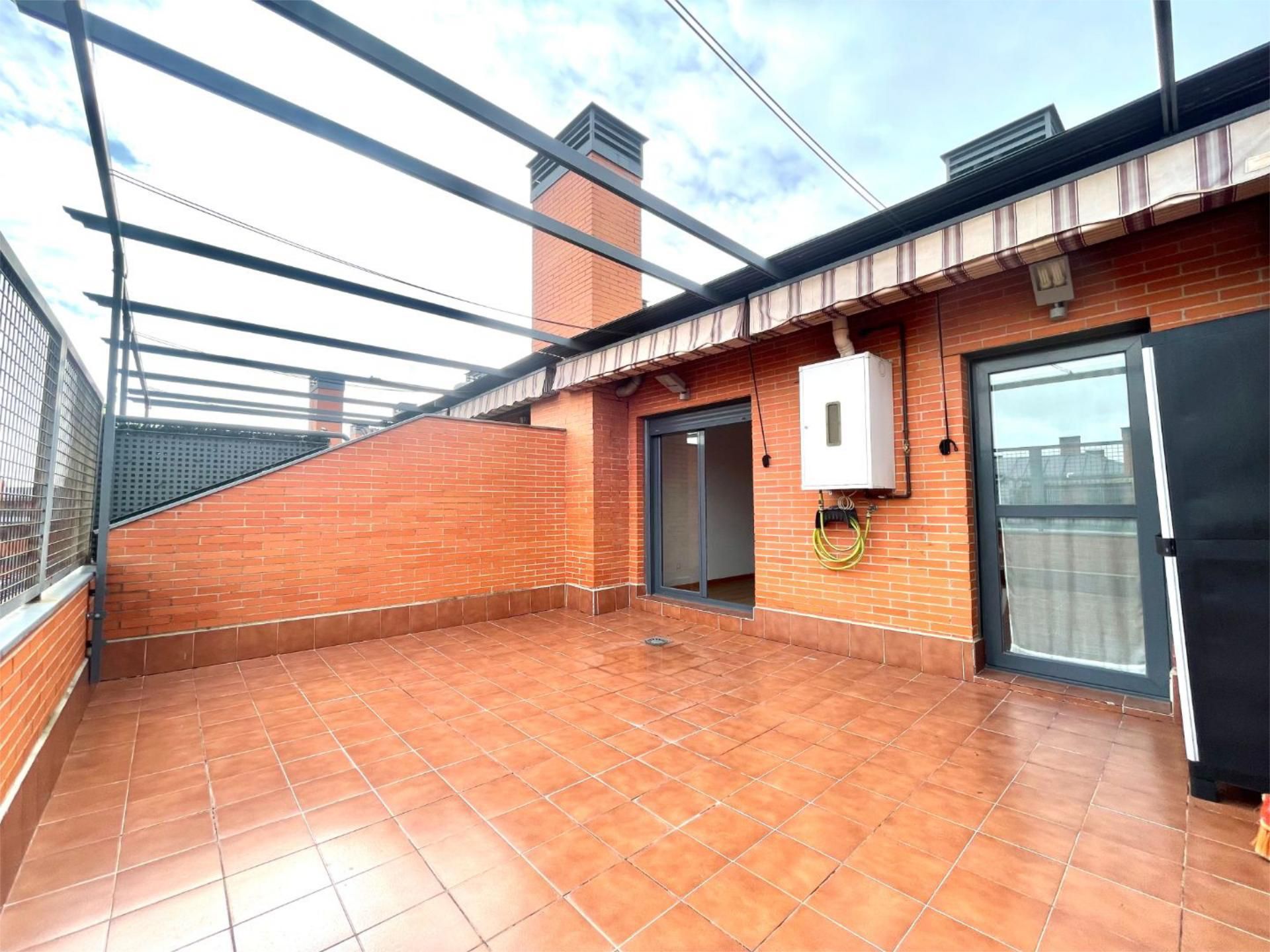 Terrassa de Pis en venda en Pinto amb Aire condicionat, Terrassa i Piscina