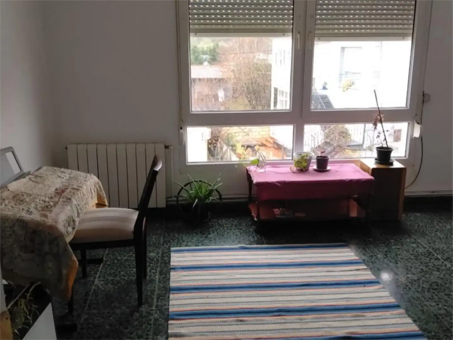 Schlafzimmer von Wohnung zur untervermieten in Santander mit Heizung, Privatgarten und Möbliert