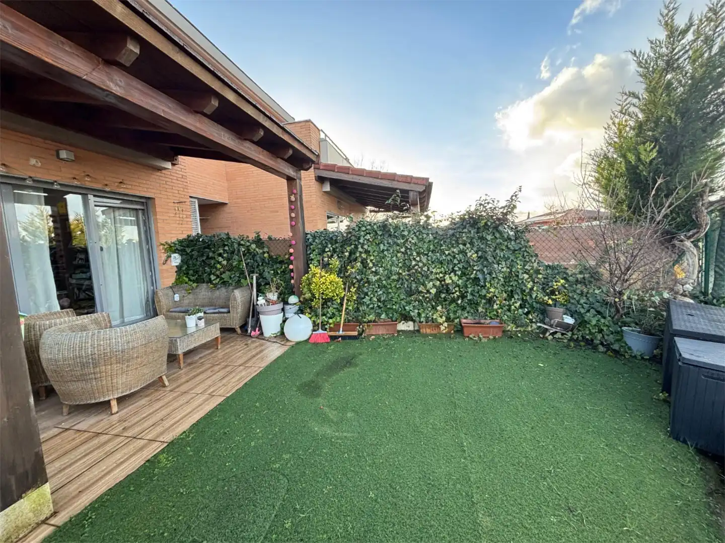 Piso en venta en Calle Sabinares del Arlanza, 146, Aldeamayor de San Martín Terraza de Piso en venta en Aldeamayor de San Martín