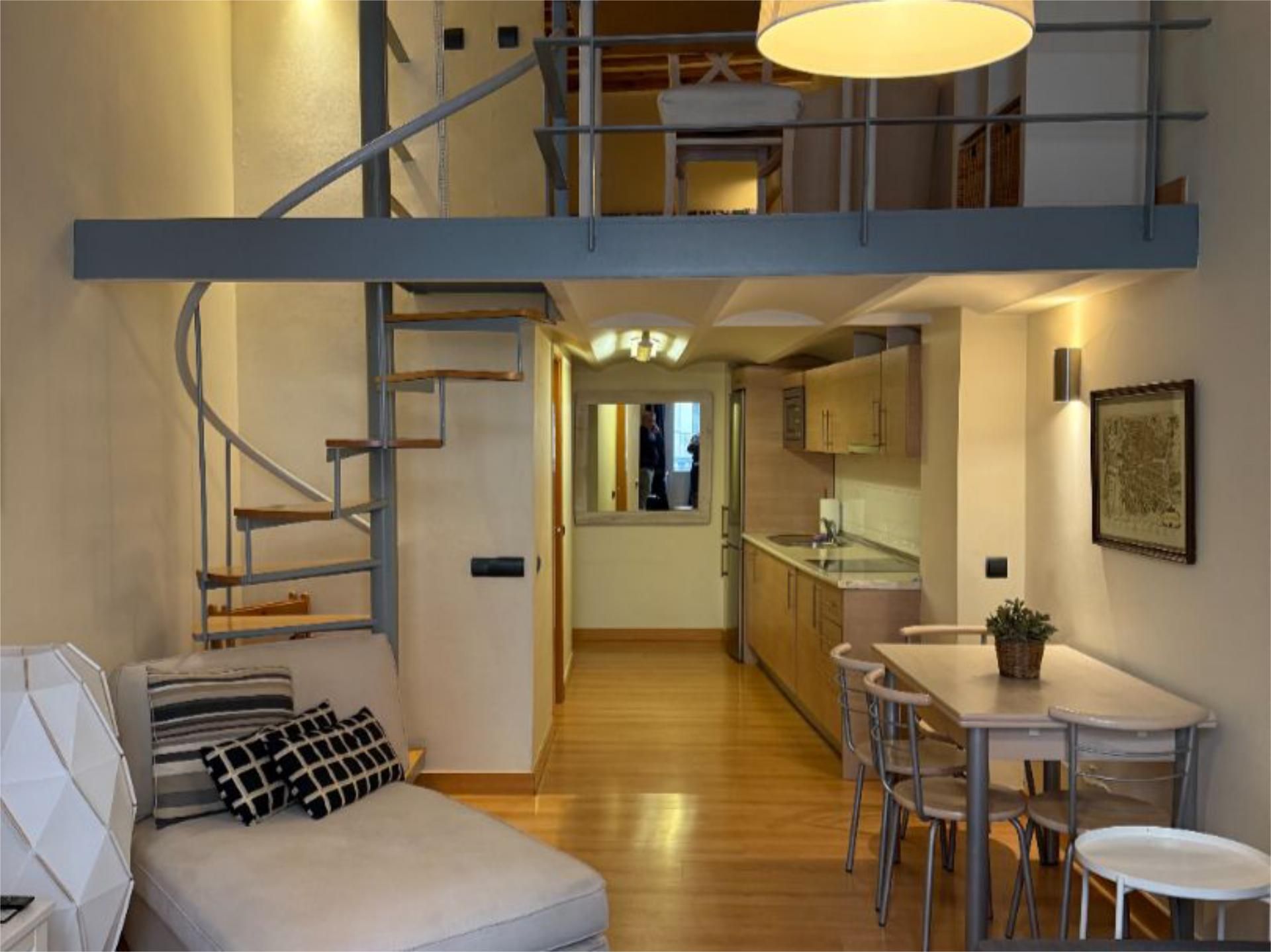 Flat to rent in Calle de Atocha, 47, Cortes - Huertas