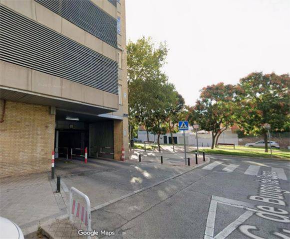 Garaje en Alquiler en Apóstol Santiago