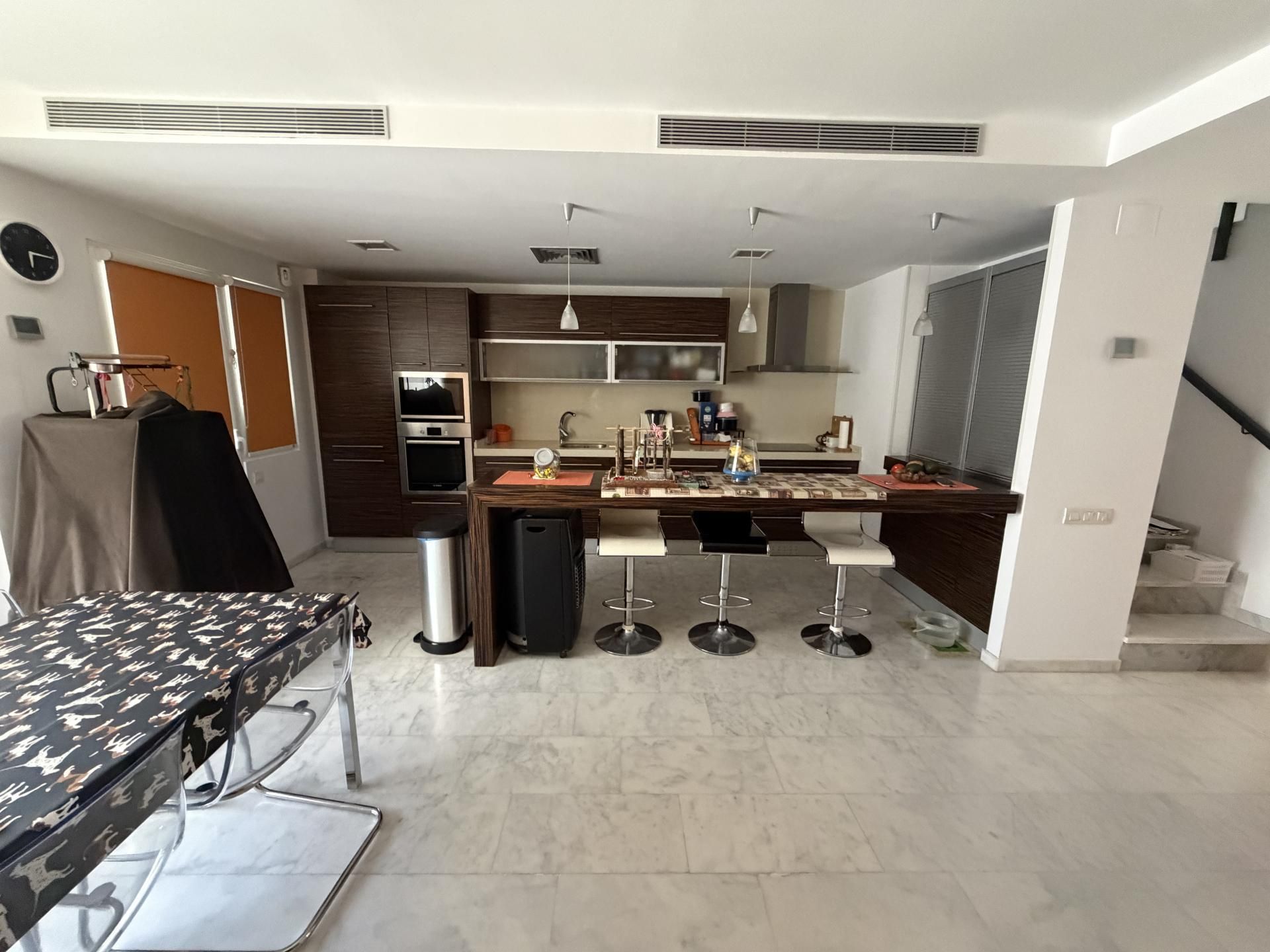 Àtic en venda a Calle Jaime Balmes, 64, Plaza Castelar - Mercado Central Cuina de Àtic en venda en Elda amb Aire condicionat, Terrassa i Balcó