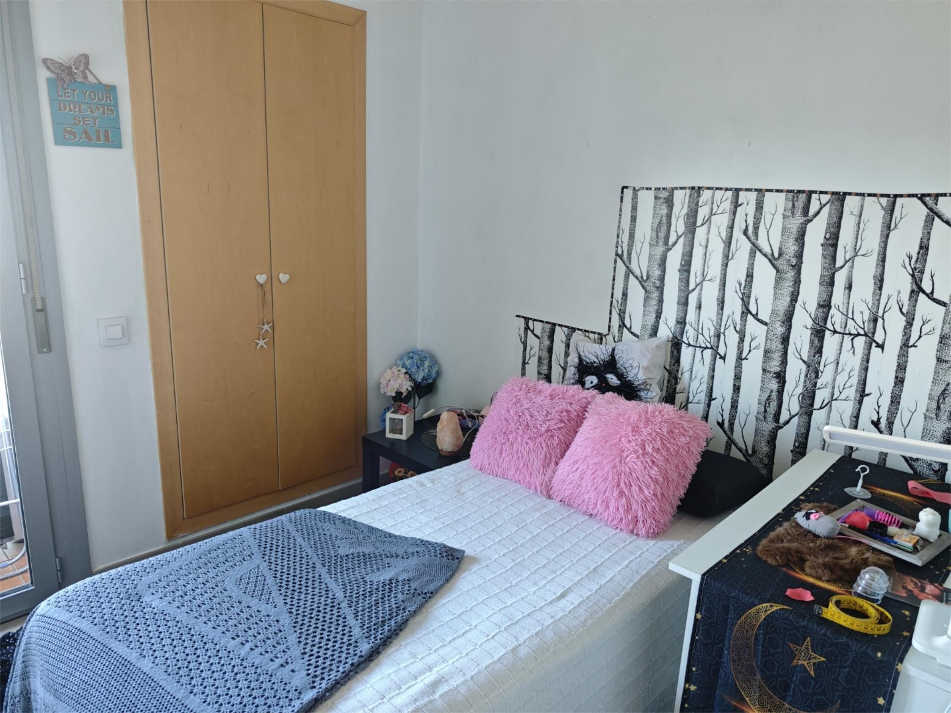 Pis per a compartir a Carrer Besòs, 16, El Raval Pis per a compartir a Carrer Besòs, 16, El Raval