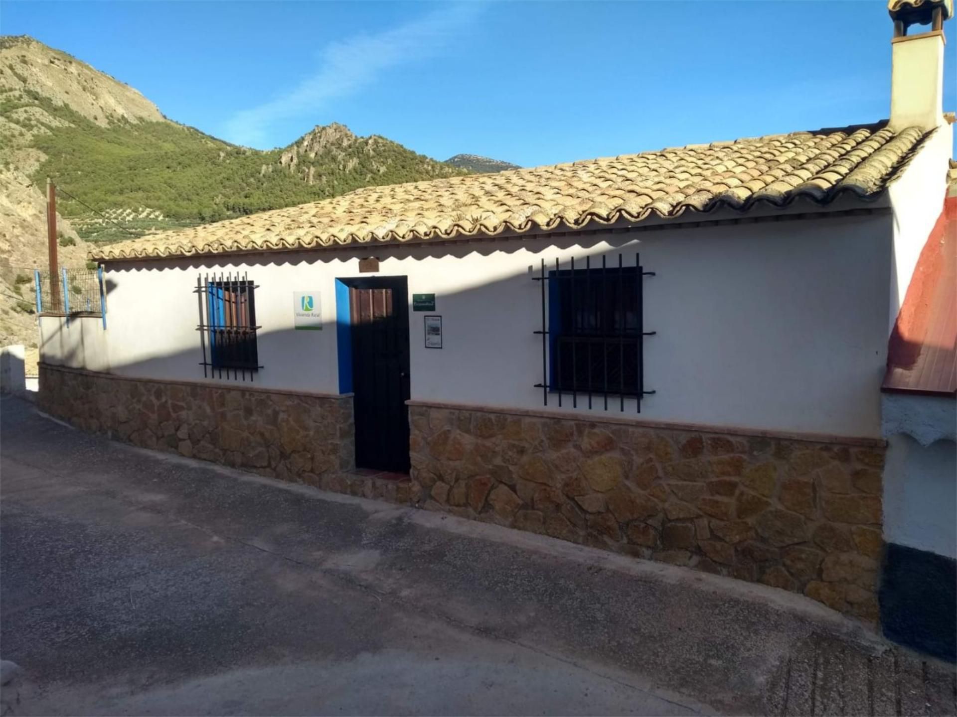 Flat for sale in Calle los Picones, 78, Quesada Exterior view of Flat for sale in Quesada with Air Conditioner, Heating and Furnished