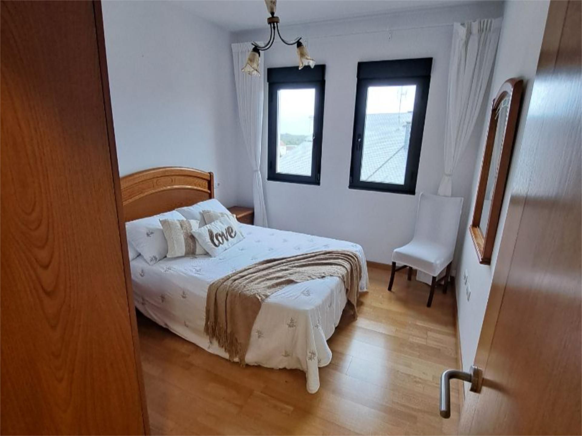 Bedroom of Flat to rent in Monterroso  with Heating, Parquet flooring and Furnished